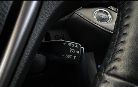 Toyota RAV4, 2018 год, 2 800 000 рублей, 18 фотография
