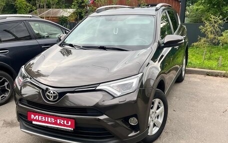 Toyota RAV4, 2018 год, 2 800 000 рублей, 19 фотография