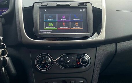 Renault Sandero II рестайлинг, 2017 год, 890 000 рублей, 18 фотография