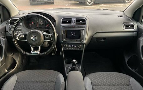 Volkswagen Polo VI (EU Market), 2018 год, 1 100 000 рублей, 11 фотография