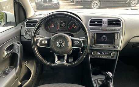 Volkswagen Polo VI (EU Market), 2018 год, 1 100 000 рублей, 16 фотография
