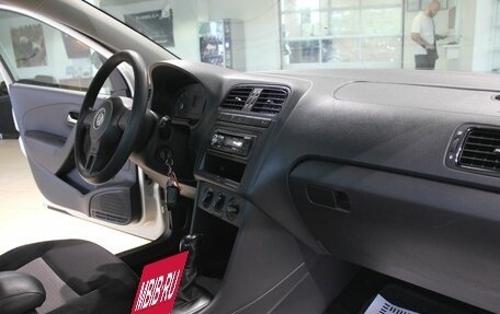 Volkswagen Polo VI (EU Market), 2011 год, 590 000 рублей, 8 фотография