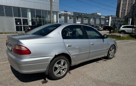 Toyota Avensis III рестайлинг, 2002 год, 285 000 рублей, 3 фотография