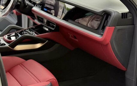 Porsche Cayenne III, 2024 год, 15 990 000 рублей, 13 фотография