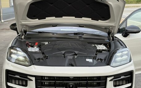 Porsche Cayenne III, 2024 год, 15 990 000 рублей, 17 фотография