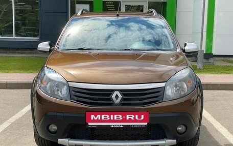 Renault Sandero I, 2014 год, 759 000 рублей, 2 фотография