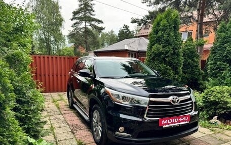 Toyota Highlander III, 2014 год, 2 925 000 рублей, 3 фотография