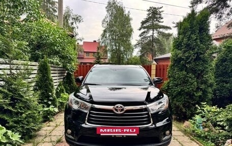 Toyota Highlander III, 2014 год, 2 925 000 рублей, 6 фотография