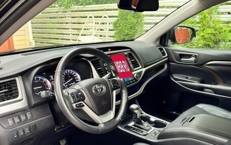 Toyota Highlander III, 2014 год, 2 925 000 рублей, 10 фотография