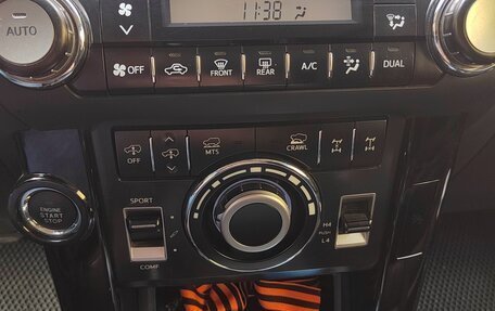 Toyota Land Cruiser Prado 150 рестайлинг 2, 2016 год, 4 100 000 рублей, 2 фотография