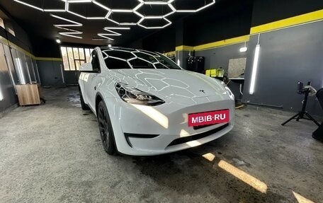 Tesla Model Y I, 2021 год, 2 870 000 рублей, 2 фотография