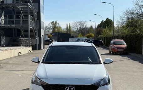 Hyundai Solaris II рестайлинг, 2020 год, 1 450 000 рублей, 5 фотография