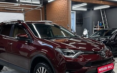 Toyota RAV4, 2016 год, 3 450 000 рублей, 8 фотография