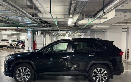 Toyota RAV4, 2021 год, 3 499 000 рублей, 6 фотография
