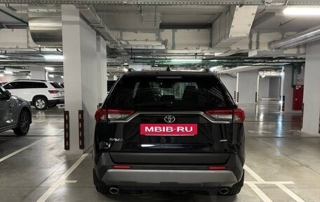 Toyota RAV4, 2021 год, 3 499 000 рублей, 5 фотография