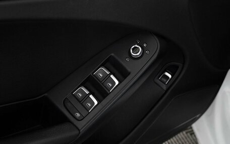 Audi A4, 2015 год, 1 249 000 рублей, 18 фотография