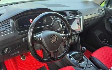 Volkswagen Tiguan II, 2019 год, 2 300 000 рублей, 6 фотография