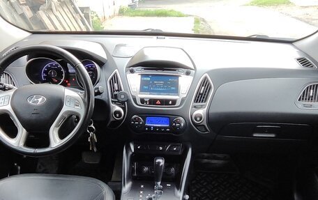 Hyundai ix35 I рестайлинг, 2012 год, 1 500 000 рублей, 8 фотография
