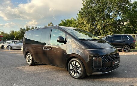Hyundai Staria, 2022 год, 4 178 000 рублей, 3 фотография