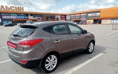 Hyundai ix35 I рестайлинг, 2011 год, 1 050 000 рублей, 10 фотография