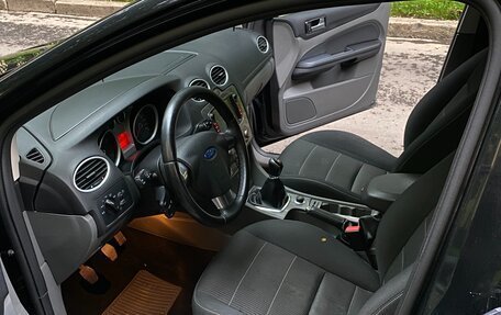 Ford Focus II рестайлинг, 2010 год, 550 000 рублей, 24 фотография