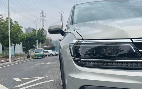 Volkswagen Tiguan II, 2020 год, 2 700 000 рублей, 4 фотография