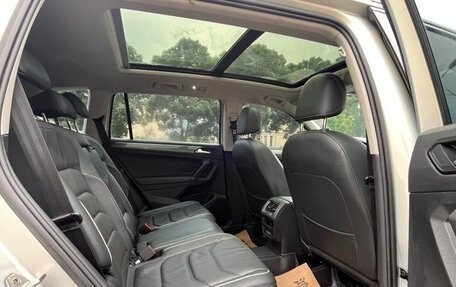 Volkswagen Tiguan II, 2020 год, 2 700 000 рублей, 12 фотография