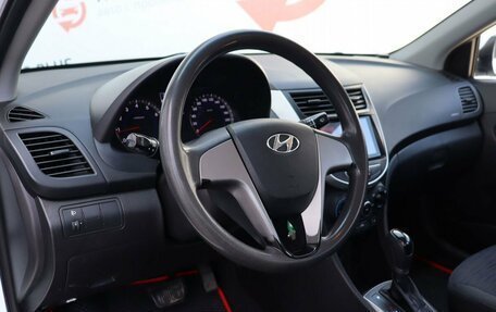 Hyundai Solaris II рестайлинг, 2015 год, 899 000 рублей, 7 фотография