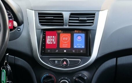 Hyundai Solaris II рестайлинг, 2015 год, 899 000 рублей, 12 фотография