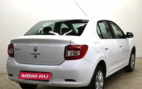 Renault Logan II, 2018 год, 793 000 рублей, 4 фотография