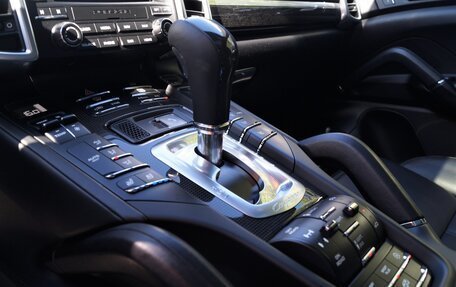 Porsche Cayenne III, 2016 год, 3 490 000 рублей, 28 фотография