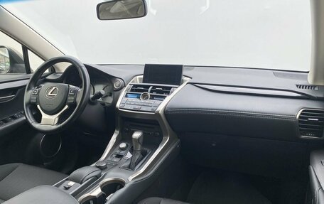Lexus NX I, 2015 год, 2 520 000 рублей, 13 фотография