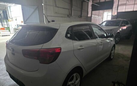 KIA Rio III рестайлинг, 2015 год, 1 050 000 рублей, 4 фотография