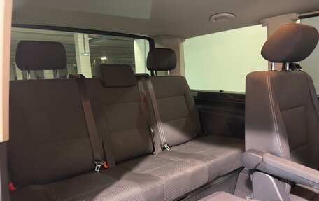 Volkswagen Multivan T6 рестайлинг, 2019 год, 2 999 800 рублей, 10 фотография