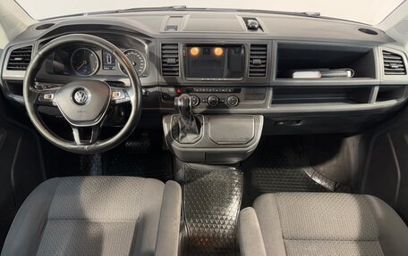 Volkswagen Multivan T6 рестайлинг, 2019 год, 2 999 800 рублей, 8 фотография
