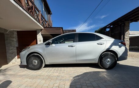 Toyota Corolla, 2018 год, 1 950 000 рублей, 2 фотография