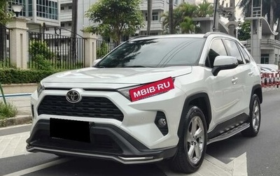 Toyota RAV4, 2021 год, 2 580 000 рублей, 1 фотография