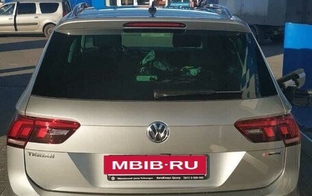Volkswagen Tiguan II, 2018 год, 1 960 000 рублей, 8 фотография