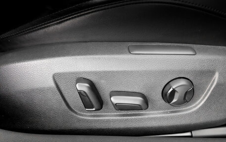Skoda Superb III рестайлинг, 2018 год, 1 900 000 рублей, 25 фотография