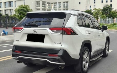 Toyota RAV4, 2021 год, 2 580 000 рублей, 7 фотография