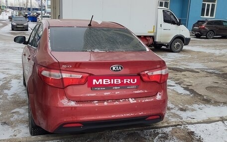 KIA Rio III рестайлинг, 2013 год, 1 050 000 рублей, 2 фотография