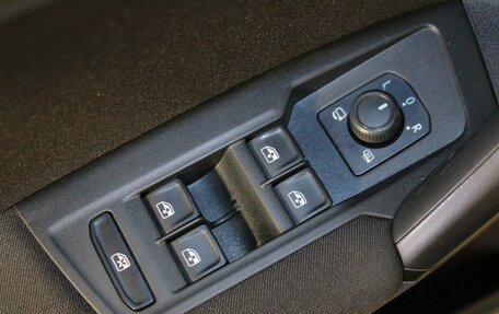 Volkswagen Tiguan II, 2020 год, 2 482 000 рублей, 14 фотография