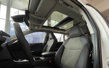 Toyota RAV4, 2024 год, 4 490 000 рублей, 15 фотография