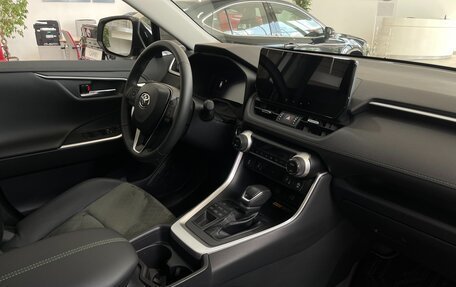Toyota RAV4, 2024 год, 4 490 000 рублей, 10 фотография