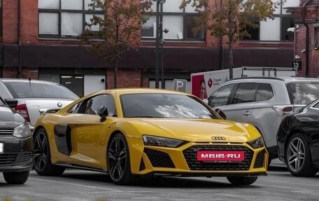 Audi R8, 2019 год, 15 500 000 рублей, 2 фотография