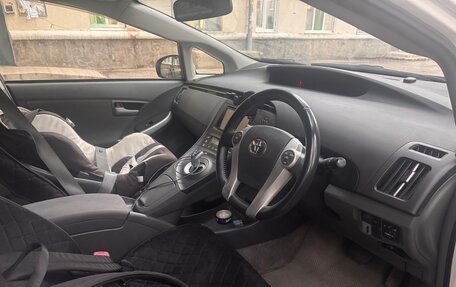 Toyota Prius, 2011 год, 1 100 000 рублей, 5 фотография