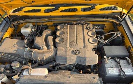 Toyota FJ Cruiser, 2015 год, 5 200 000 рублей, 4 фотография