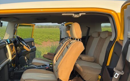 Toyota FJ Cruiser, 2015 год, 5 200 000 рублей, 10 фотография