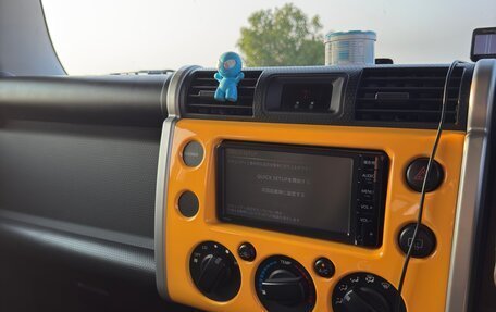 Toyota FJ Cruiser, 2015 год, 5 200 000 рублей, 19 фотография