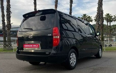 Hyundai Grand Starex Grand Starex I рестайлинг 2, 2012 год, 1 950 000 рублей, 4 фотография